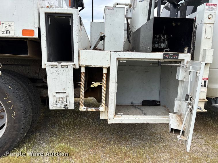 image for item YA2588 2018 RAM 5500 forestry bucket truck