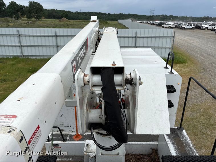 image for item YA2588 2018 RAM 5500 forestry bucket truck