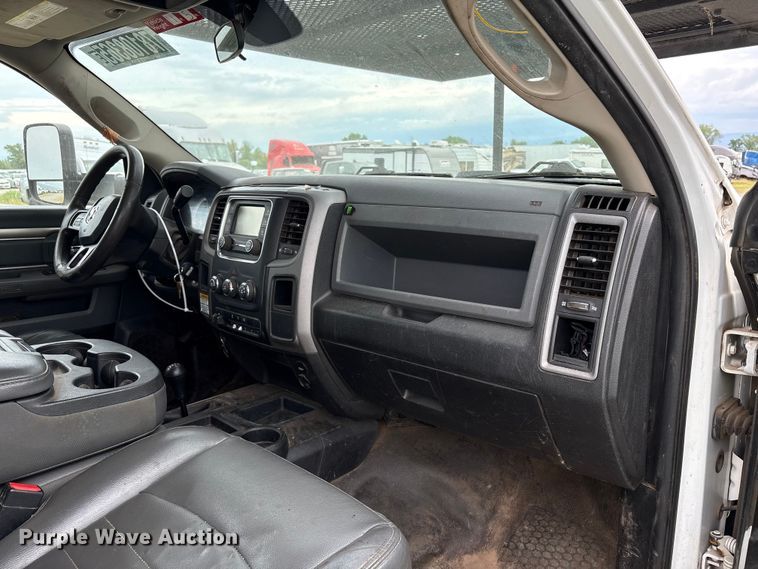 image for item YA2588 2018 RAM 5500 forestry bucket truck