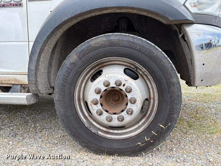 image for item YA2588 2018 RAM 5500 forestry bucket truck