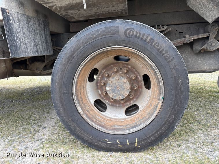 image for item YA2588 2018 RAM 5500 forestry bucket truck