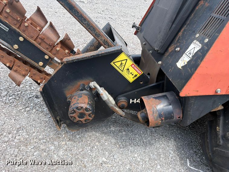 image for item YA2935 2015 Ditch Witch 410SX trencher