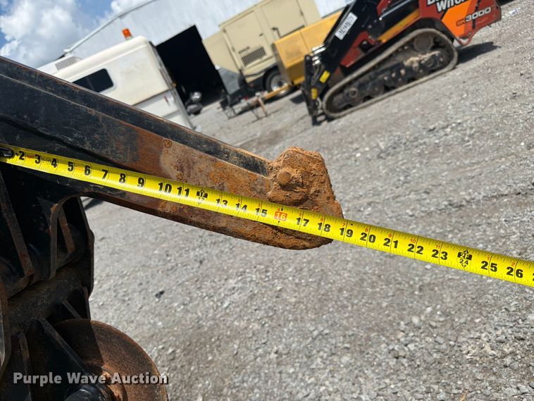 image for item YA2935 2015 Ditch Witch 410SX trencher
