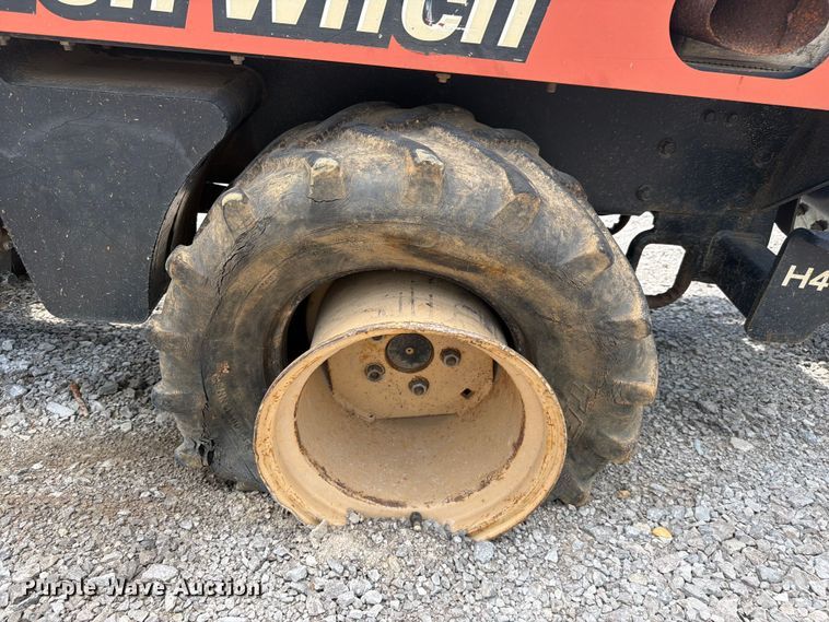 image for item YA2935 2015 Ditch Witch 410SX trencher