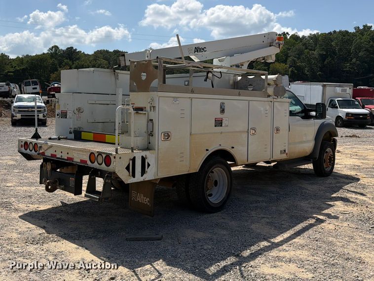 image for item YA3096 2015 Ford F450 Super Duty bucket truck