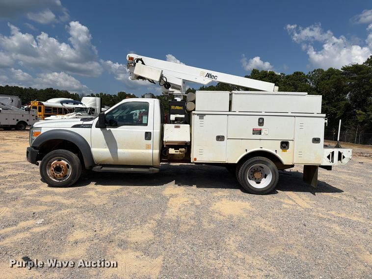 image for item YA3096 2015 Ford F450 Super Duty bucket truck