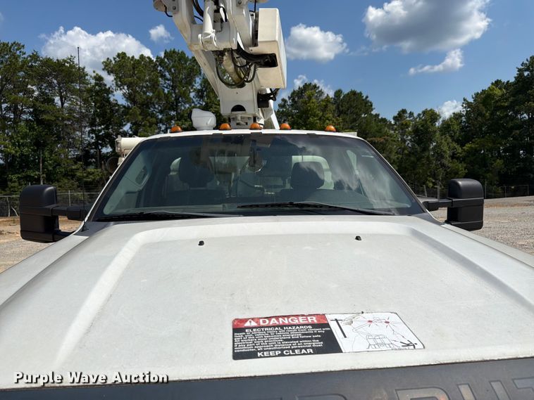 image for item YA3096 2015 Ford F450 Super Duty bucket truck