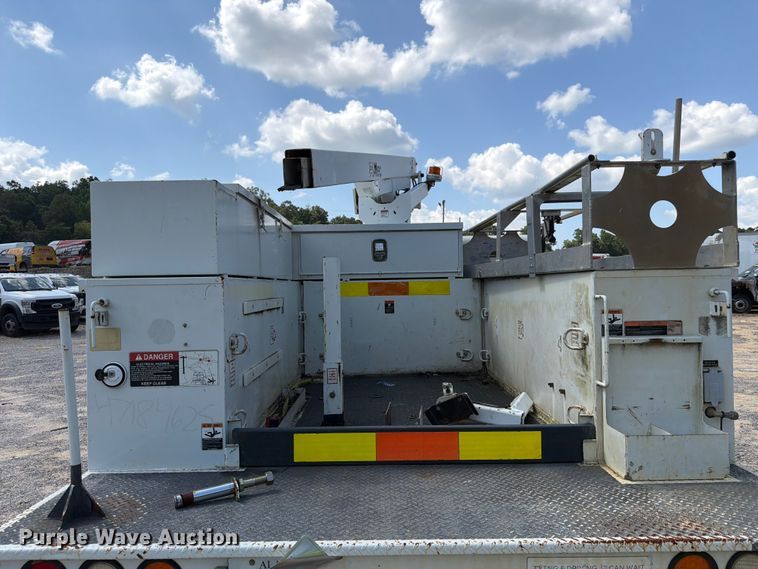 image for item YA3096 2015 Ford F450 Super Duty bucket truck