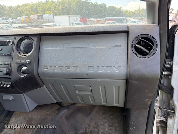 image for item YA3096 2015 Ford F450 Super Duty bucket truck