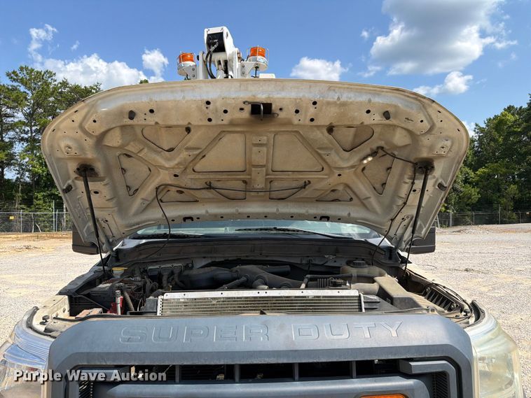image for item YA3096 2015 Ford F450 Super Duty bucket truck
