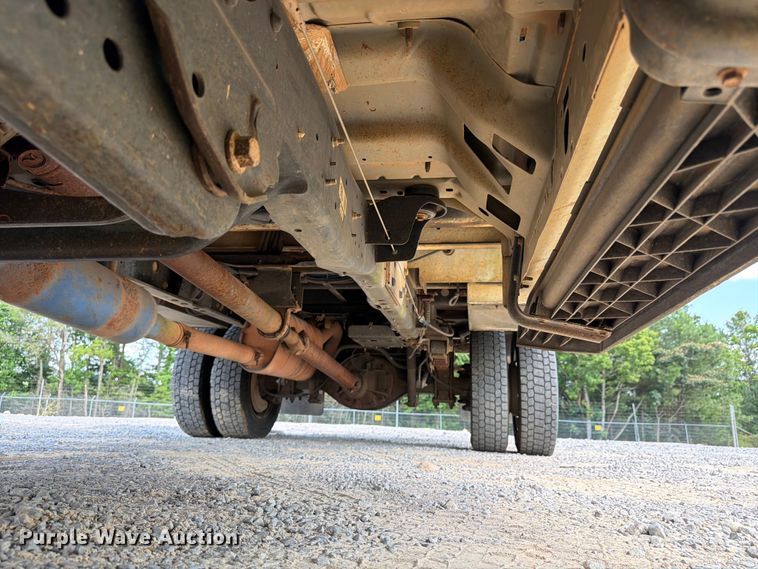 image for item YA3096 2015 Ford F450 Super Duty bucket truck