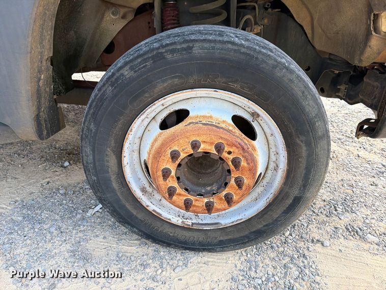 image for item YA3096 2015 Ford F450 Super Duty bucket truck
