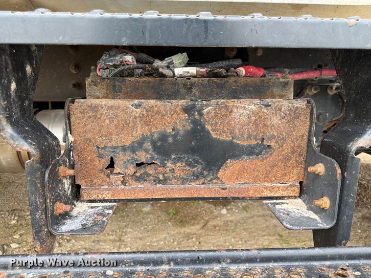image for item YA3247 2015 Ford F750 Super Duty forestry bucket truck