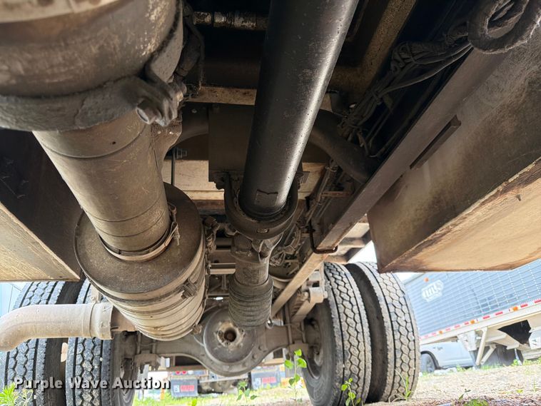 image for item YA3247 2015 Ford F750 Super Duty forestry bucket truck