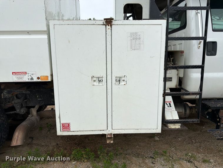 image for item YA3247 2015 Ford F750 Super Duty forestry bucket truck