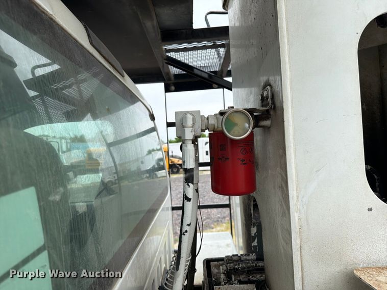 image for item YA3247 2015 Ford F750 Super Duty forestry bucket truck