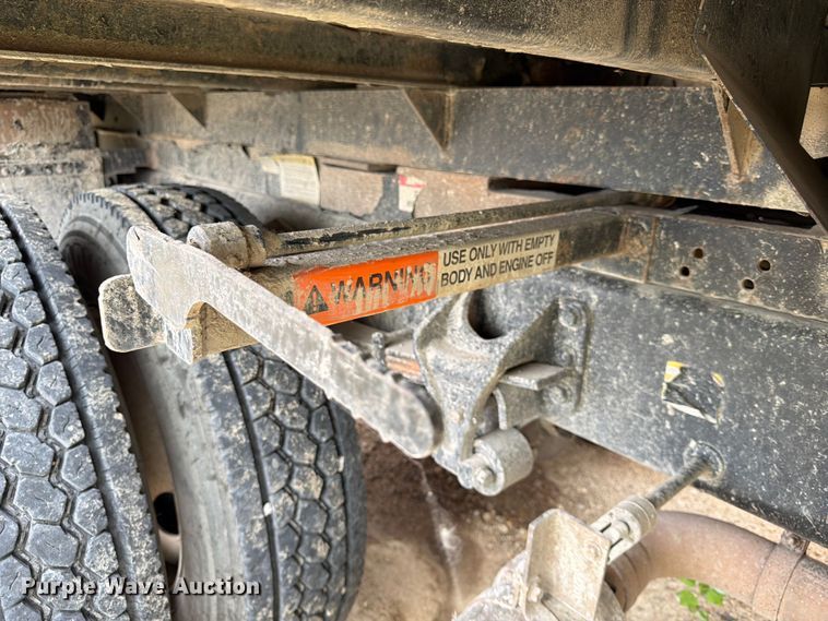 image for item YA3247 2015 Ford F750 Super Duty forestry bucket truck