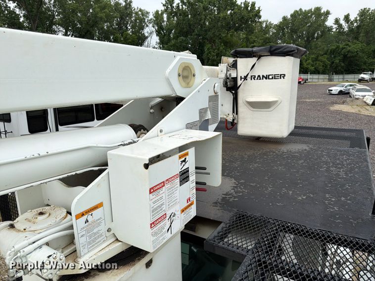 image for item YA3247 2015 Ford F750 Super Duty forestry bucket truck