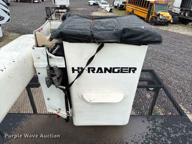 image for item YA3247 2015 Ford F750 Super Duty forestry bucket truck
