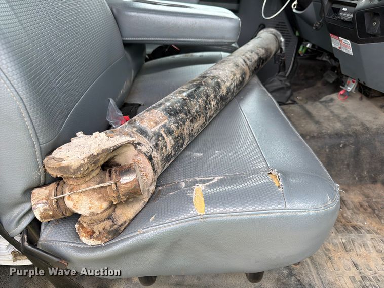 image for item YA3247 2015 Ford F750 Super Duty forestry bucket truck