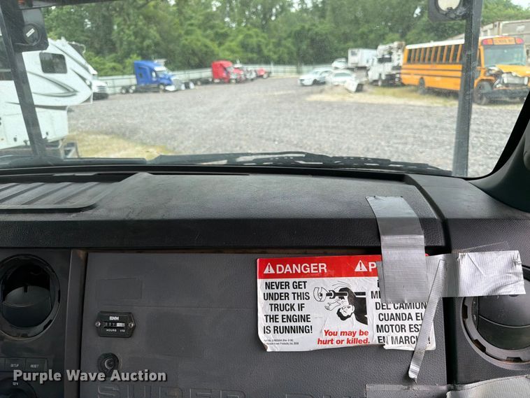 image for item YA3247 2015 Ford F750 Super Duty forestry bucket truck