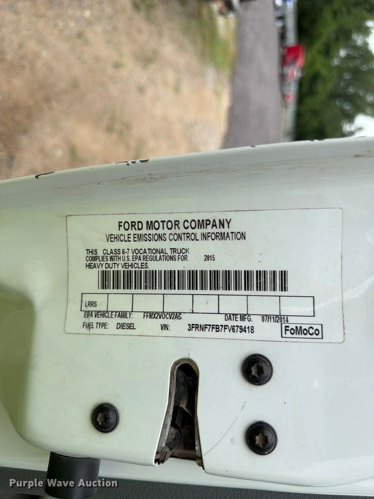 image for item YA3247 2015 Ford F750 Super Duty forestry bucket truck