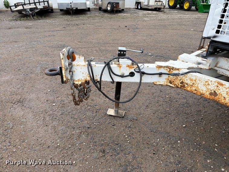 image for item YA3285 2016 Altec DC1317 wood chipper