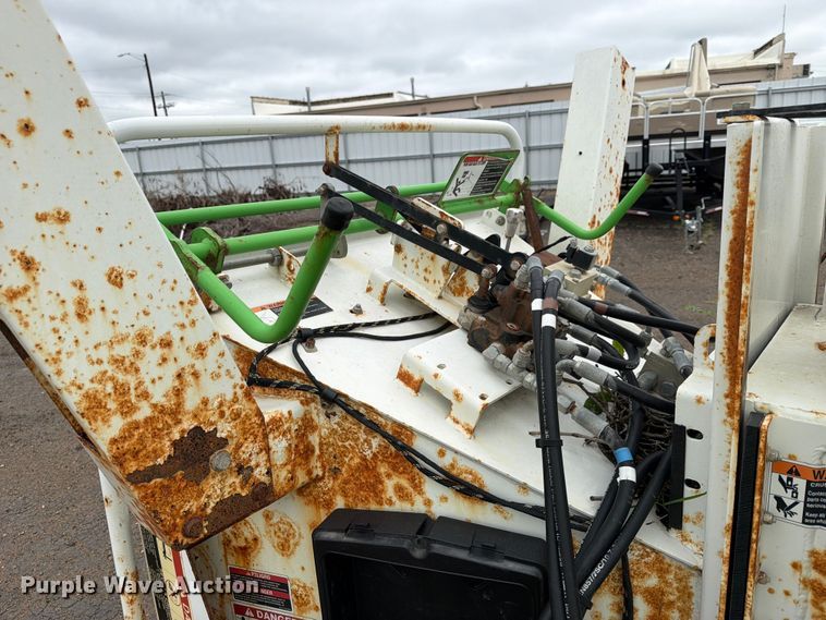 image for item YA3285 2016 Altec DC1317 wood chipper
