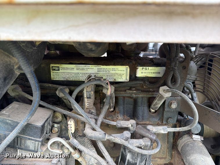 image for item YA3285 2016 Altec DC1317 wood chipper