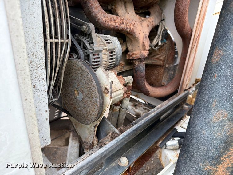 image for item YA3285 2016 Altec DC1317 wood chipper