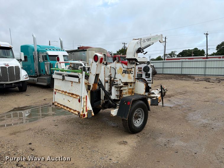image for item YA3296 2016 Altec DC1317 wood chipper