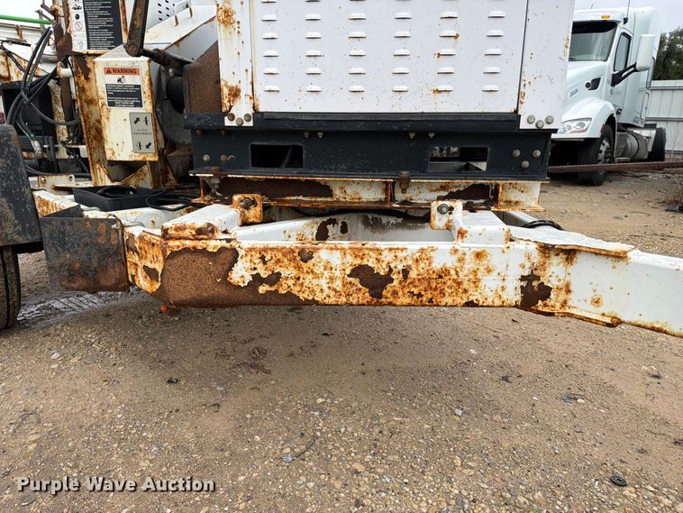 image for item YA3296 2016 Altec DC1317 wood chipper