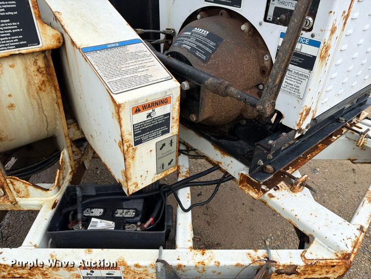 image for item YA3296 2016 Altec DC1317 wood chipper
