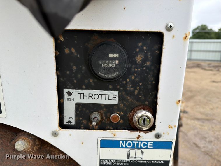 image for item YA3296 2016 Altec DC1317 wood chipper