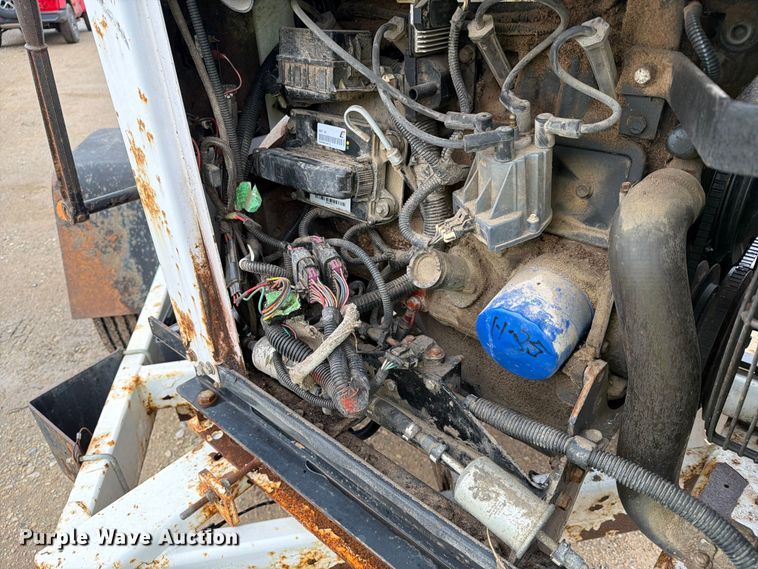 image for item YA3296 2016 Altec DC1317 wood chipper