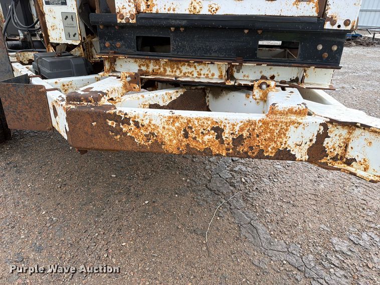image for item YA3297 2016 Altec DC1317 wood chipper