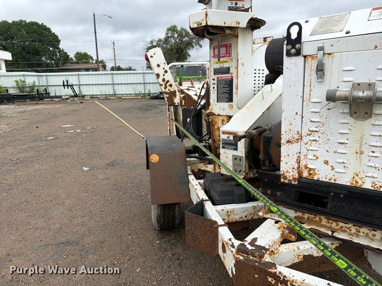 image for item YA3297 2016 Altec DC1317 wood chipper