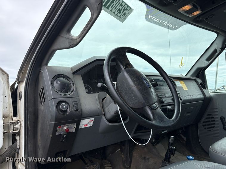 image for item YA3443 2013 Ford F750 chipper truck