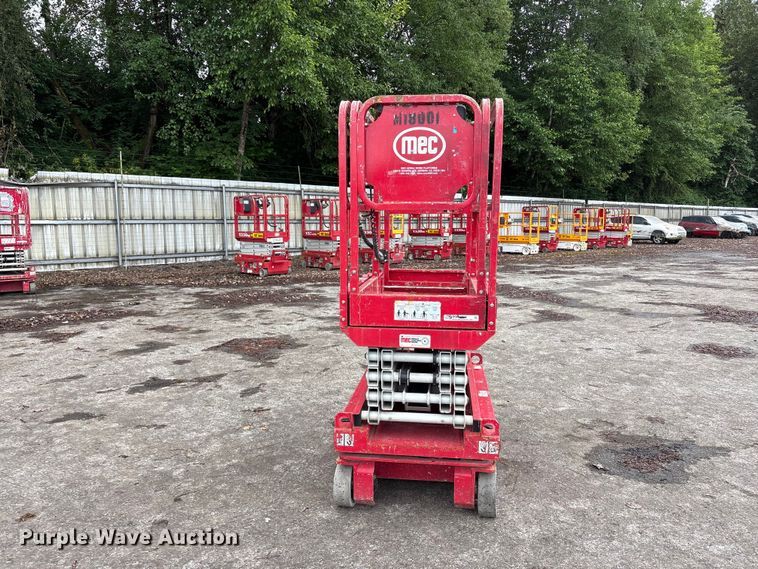 image for item YA3462 MEC 1330SE scissor lift