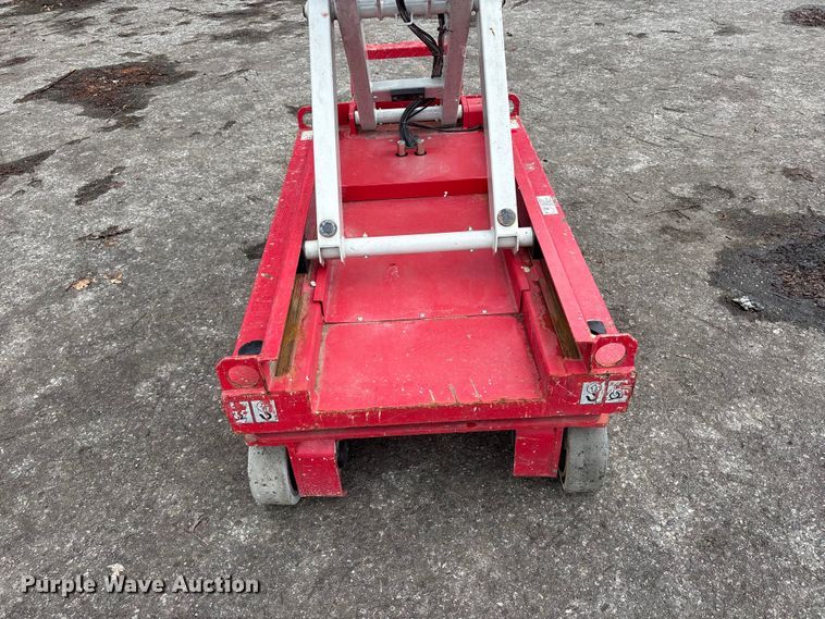 image for item YA3462 MEC 1330SE scissor lift