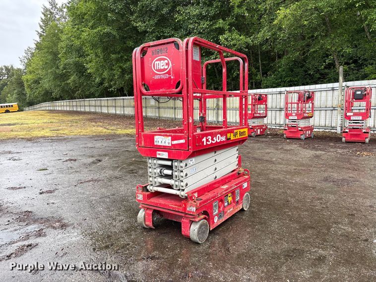 image for item YA3466 2018 MEC 1330SE scissor lift