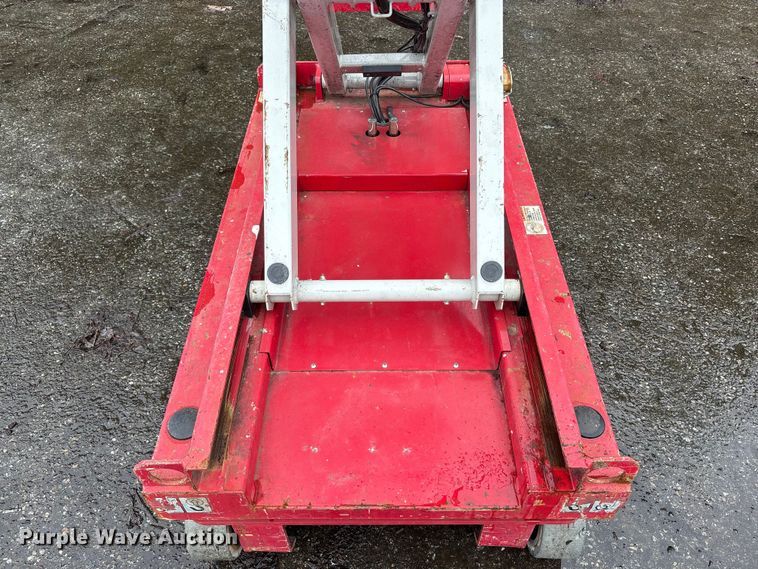 image for item YA3466 2018 MEC 1330SE scissor lift