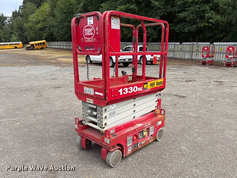 image for item YA3469 2019 MEC 1330SE scissor lift