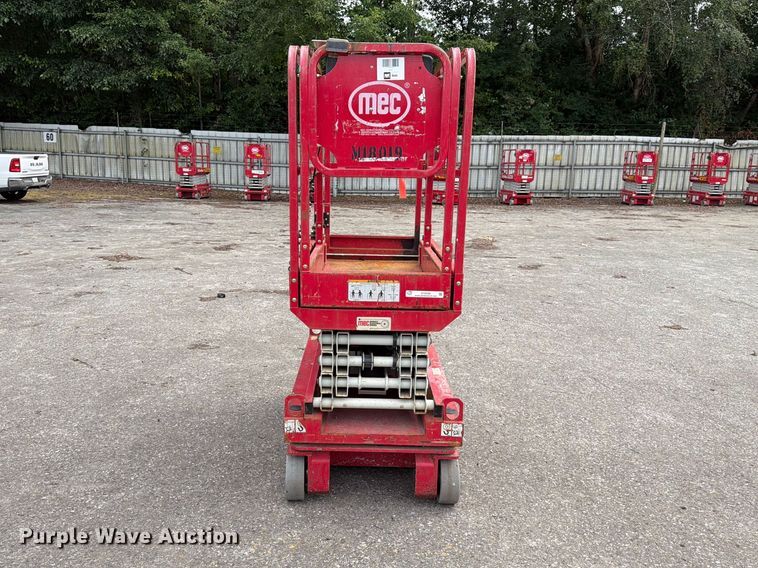image for item YA3469 2019 MEC 1330SE scissor lift