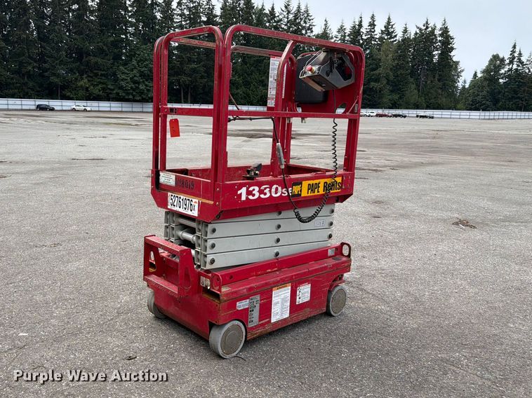 image for item YA3469 2019 MEC 1330SE scissor lift