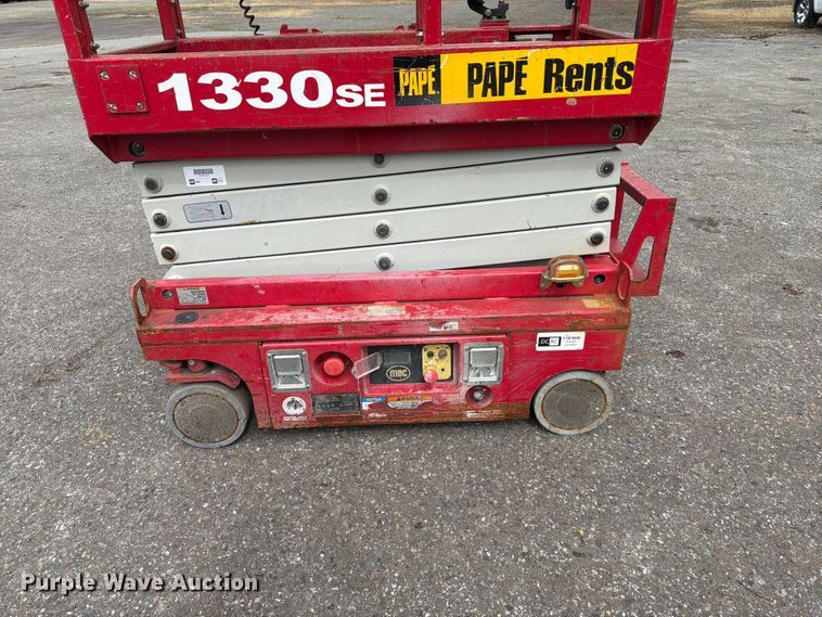 image for item YA3469 2019 MEC 1330SE scissor lift