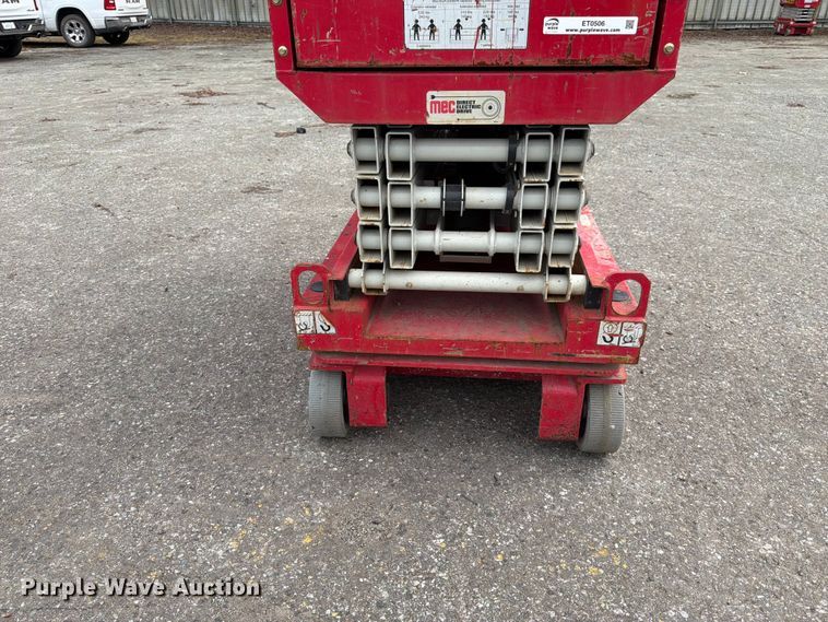 image for item YA3469 2019 MEC 1330SE scissor lift