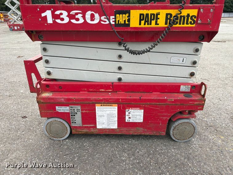 image for item YA3469 2019 MEC 1330SE scissor lift