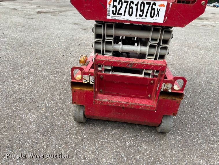 image for item YA3469 2019 MEC 1330SE scissor lift