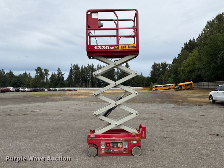 image for item YA3469 2019 MEC 1330SE scissor lift